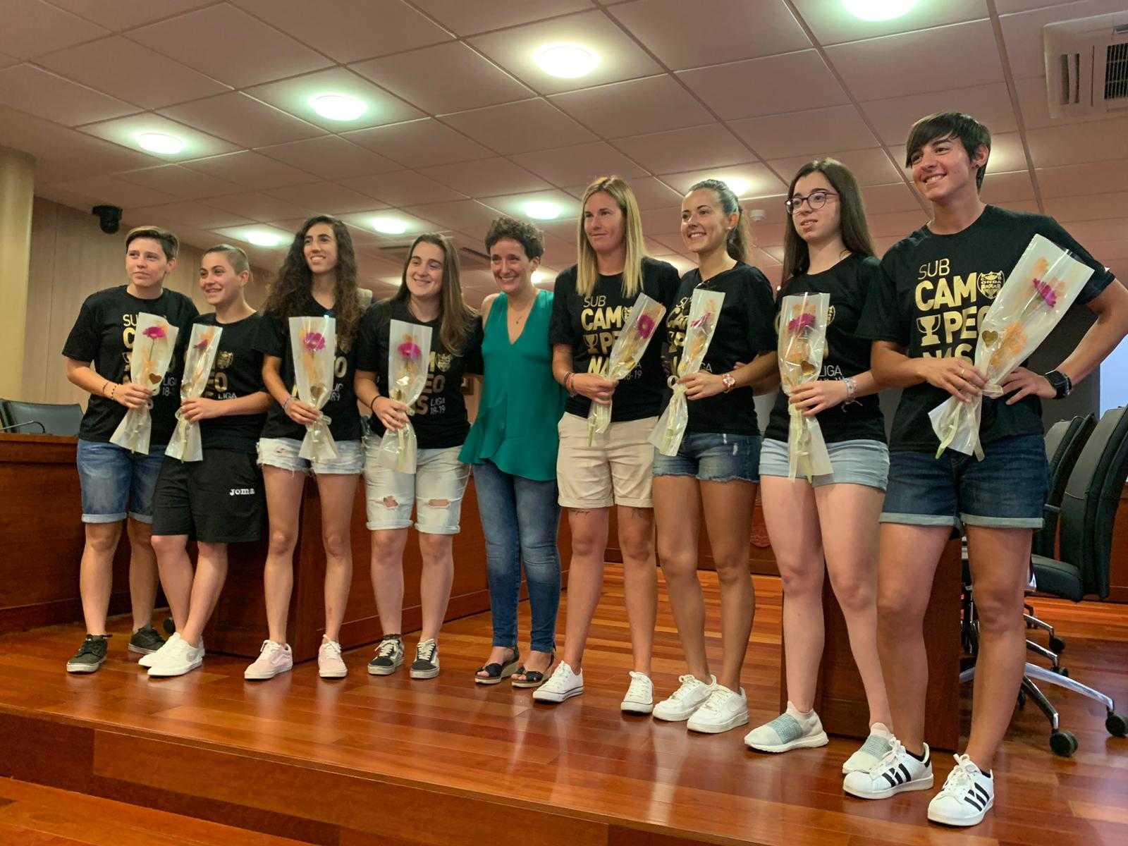 Onda felicita al equipo de futbol femenino por su ascenso
