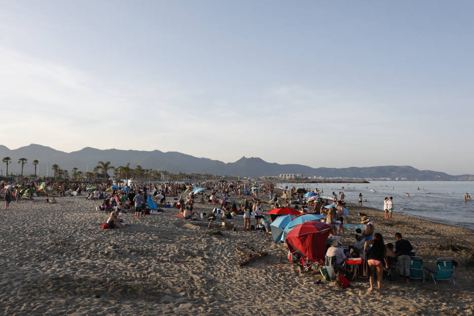 Sanidad activa la alerta por nivel naranja en zonas de 12 comarcas de la Comunitat Valenciana