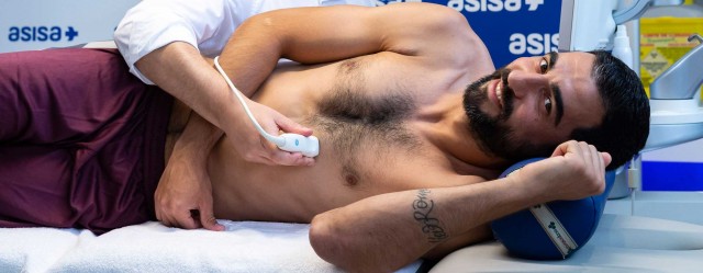Albiol, entre los más madrugadores del Villarreal para las pruebas médicas