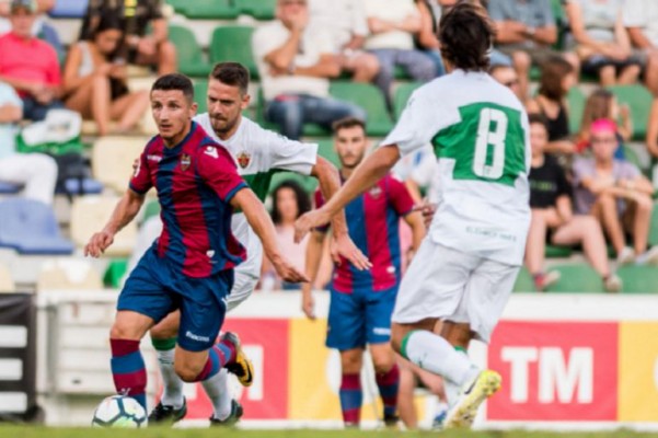 Bardhi, duda para el estreno de Liga por una lesión muscular
