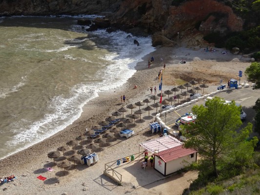 El milagro de la Granadella de Xàbia: destrozada el jueves, arreglada el
domingo
