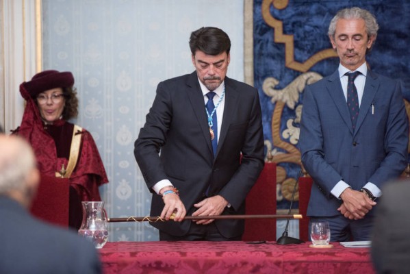 La izquierda y Vox dejan en el aire la propuesta de Barcala: subida de sueldos de entre el 5 y el 10%