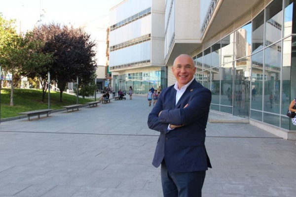 El último alcalde: Villar (PSPV) se postula en San Vicente como candidato más votado aún sin pacto
