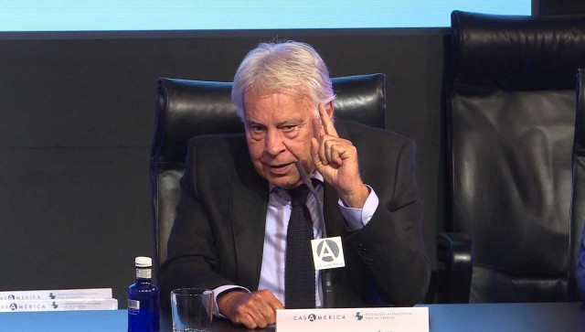 Boluda incorpora a Felipe González como consejero de su empresa de remolcadores