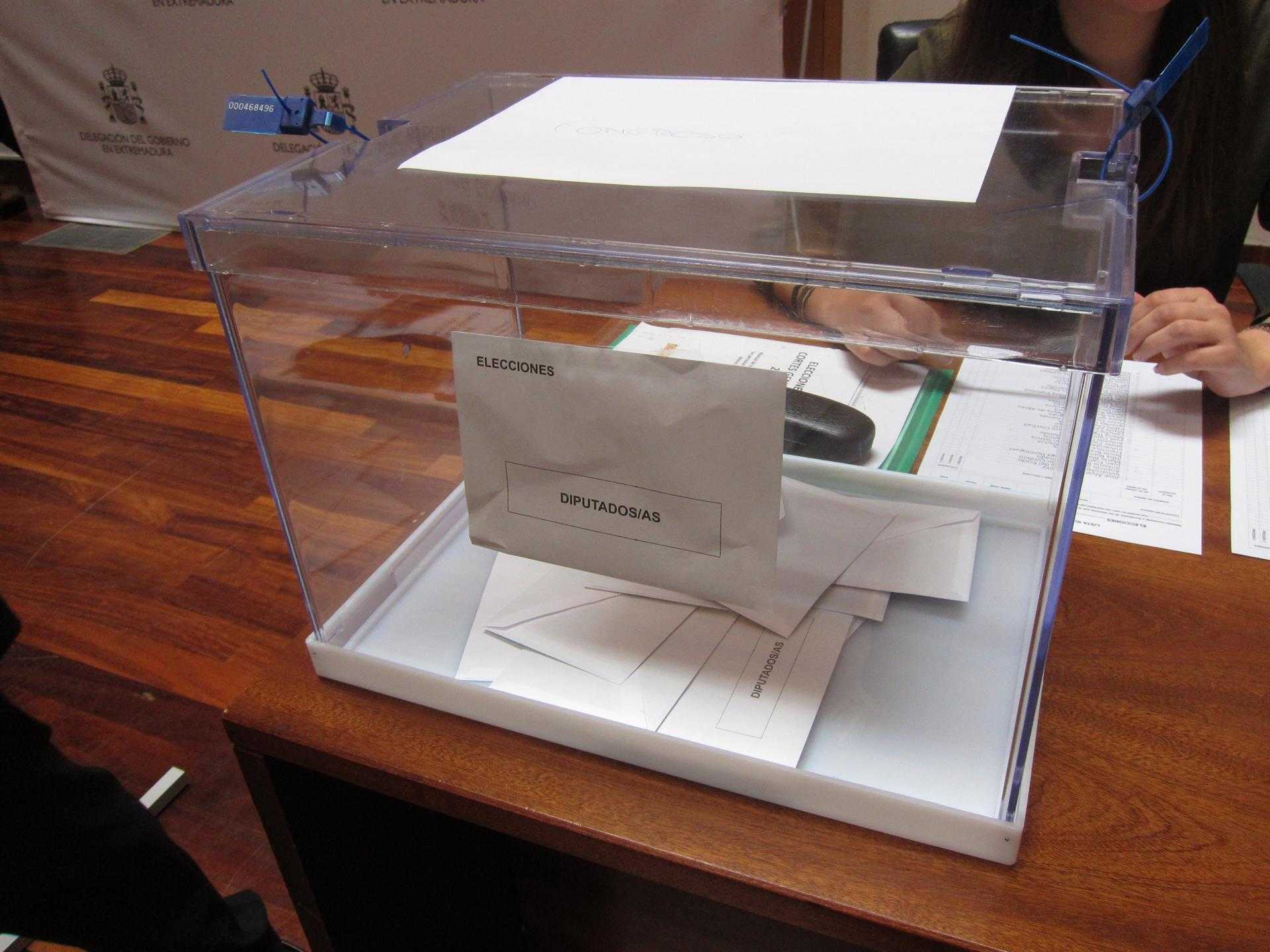 Un 32,9% de los valencianos votarían por el PSOE si se celebraran elecciones, según el CIS