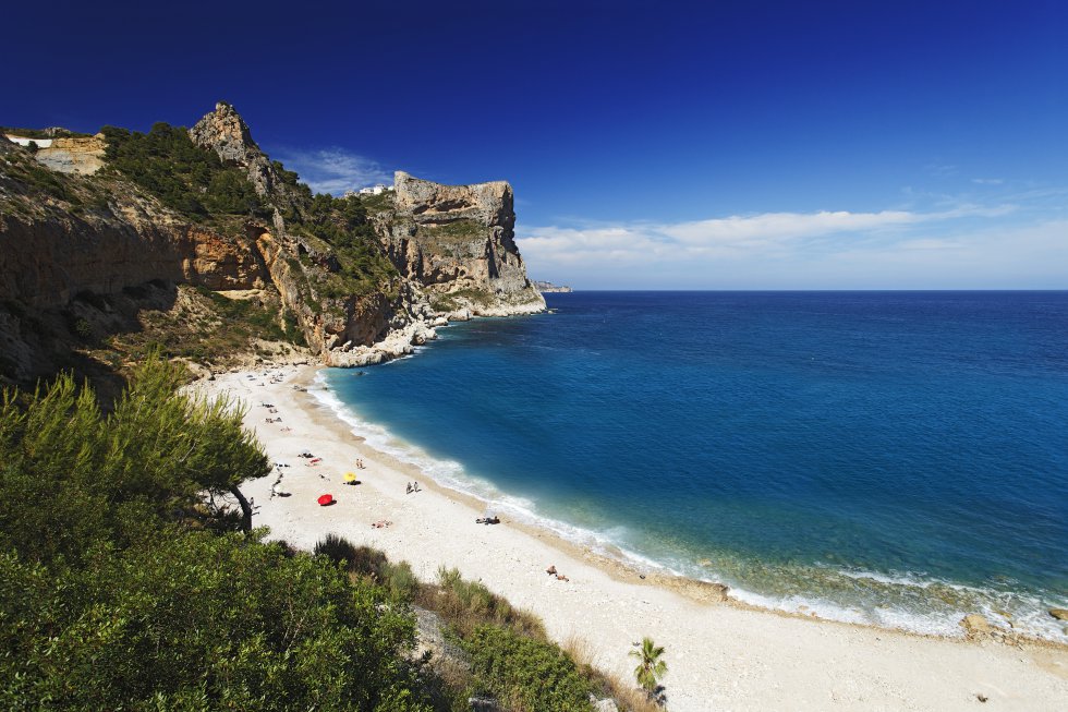 Estas son las 186 playas con Bandera Azul que puedes visitar en la provincia de Alicante