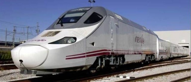 La CNMC recomienda que Renfe preste trenes a sus futuros competidores en el AVE