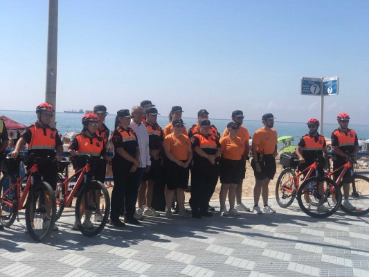 Alicante inicia con treinta voluntarios de Protección Civil el refuerzo del dispositivo en playas
