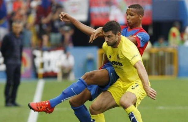 El Levante ganó en la última visita del Villarreal, que llegó como líder