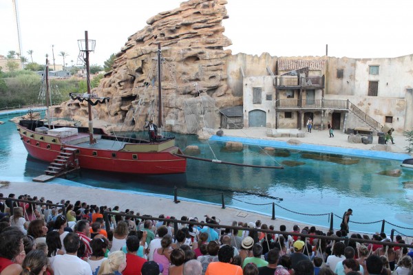 Cinco nuevos espectáculos para celebrar la llegada del verano en Terra Mítica