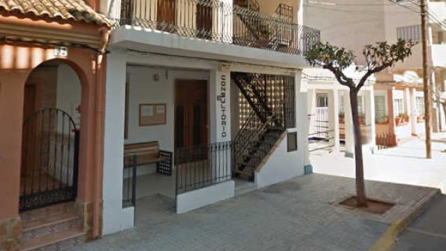 La playa de Xilxes vuelve a disponer del ambulatorio tras las mejoras en las instalaciones