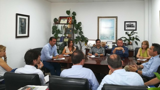 El Ayuntamiento de Peñíscola se reúne para coordinar los servicios de la temporada turística