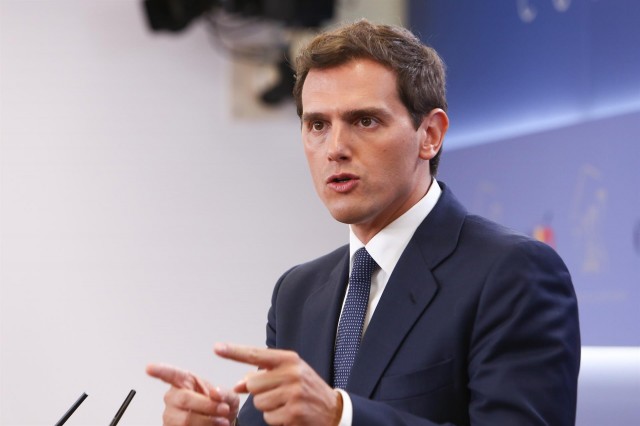 Albert Rivera rechaza volverse a reunir con Pedro Sánchez y le urge a negociar con 