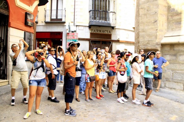 España recibe 29,3 millones de turistas hasta mayo, con un gasto de 30.684 millones, un 3,8% más
