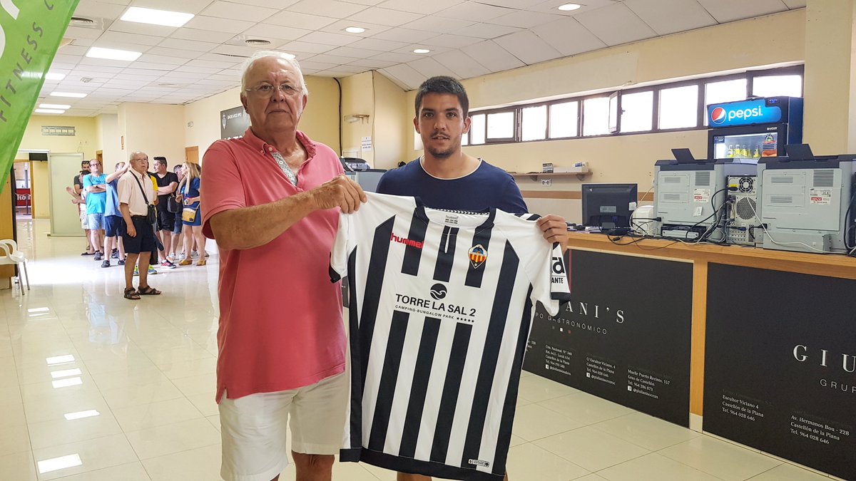 Carles Salvador, fichaje del Castellón: 