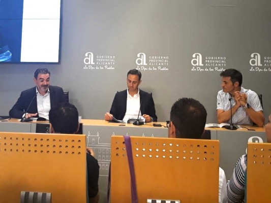 César Sánchez (PP) sugiere a PSOE y Cs que intenten cerrar un acuerdo de investidura