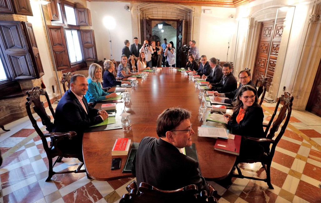 Primera reunión del Consell. Foto: EFE - 