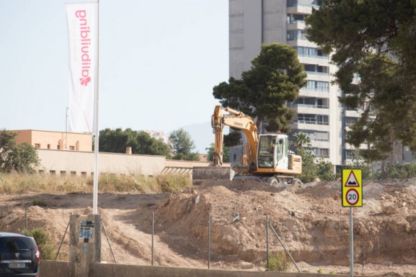 Los fundadores de Goldcar ya tienen caseta de ventas para su primer edificio en Benidorm