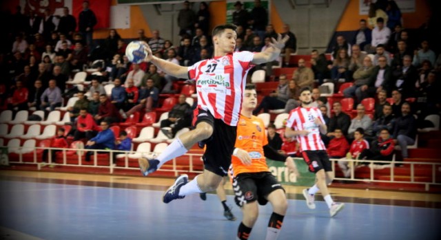 El Fertiberia renueva a cuatro canteranos para mantener el proyecto

