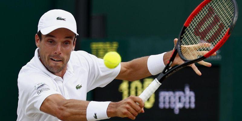 Roberto Bautista evita a los huesos duros en Wimbledon hasta la tercera ronda
