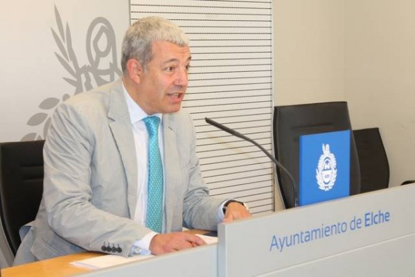 Sigue la pugna en Cs Elche: una gestora estará al cargo del distrito de McEvoy, apercibido de sanción
