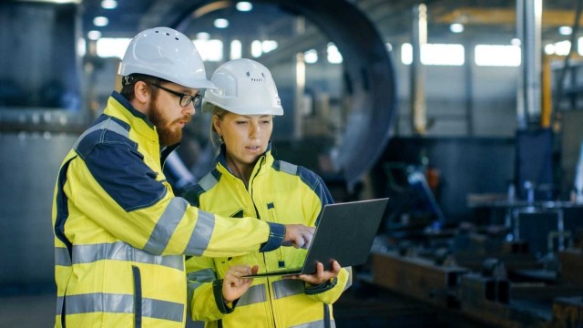 Los ingenieros técnicos industriales de la Comunitat se unen para concienciar sobre la seguridad 