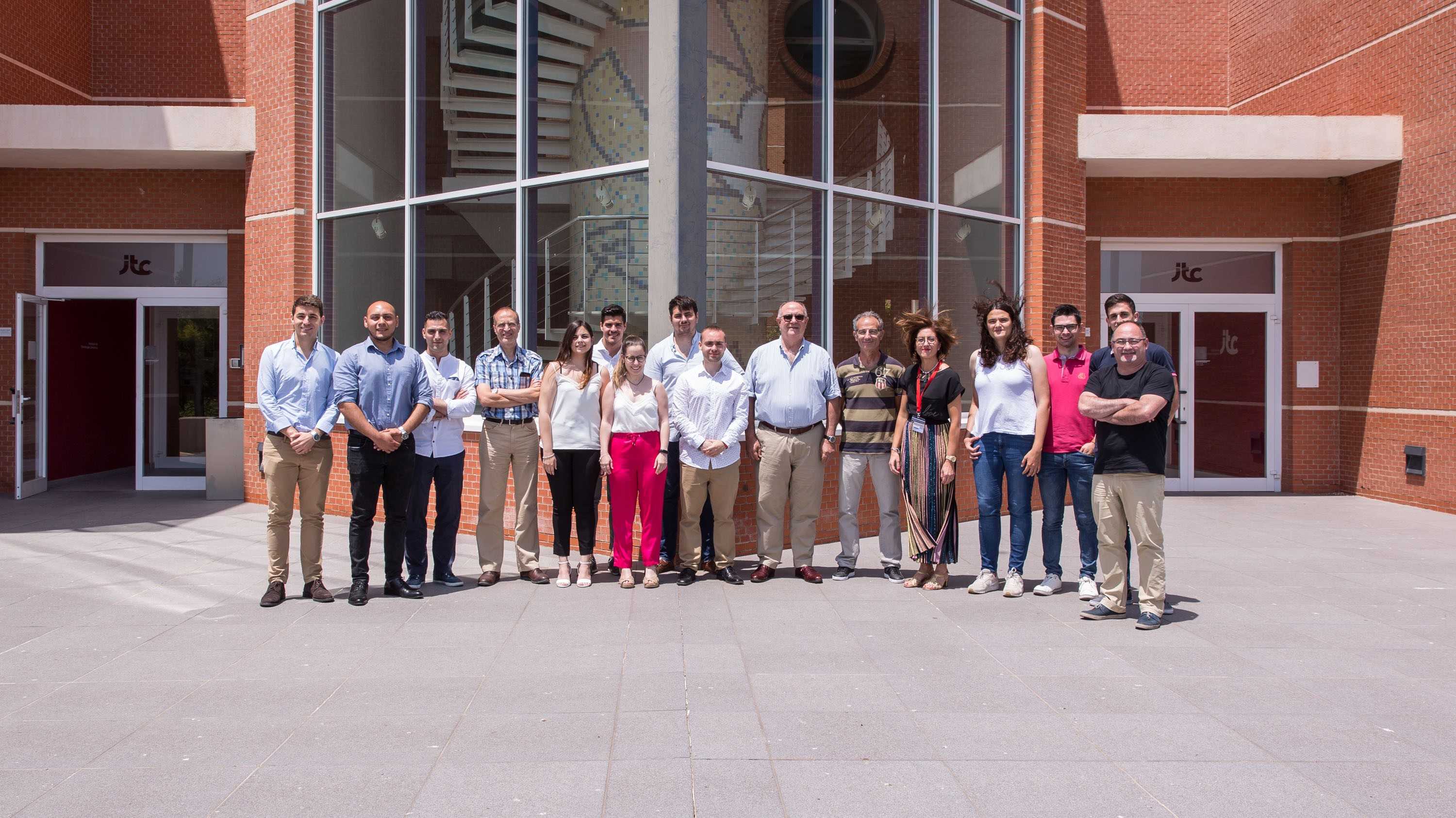 Tres jóvenes investigadores reciben el premio SECV al Trabajo con Mayor Rigor Científico