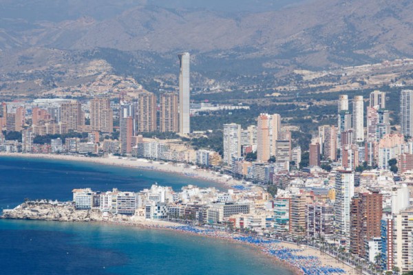  Benidorm lidera los datos de ocupación en apartamentos turísticos en la Península