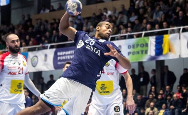 El Benidorm anuncia la incorporación del internacional argentino Parker
