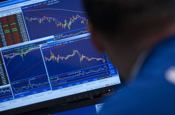 Los 'números rojos' se imponen en el Ibex 35 a media sesión