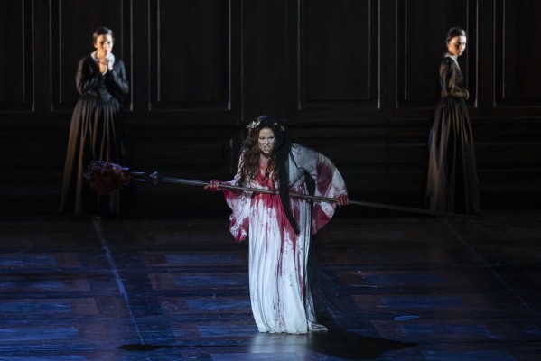 No es Lucia di Lammermoor una luchadora, sino una víctima
