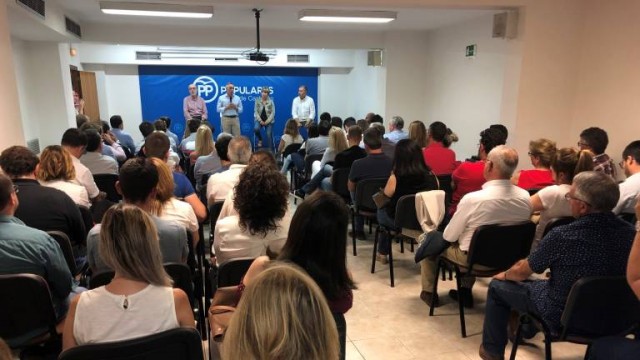 Los diputados del PP prometen defender la 