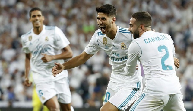 El Real Madrid supera con solvencia a un Barcelona hundido