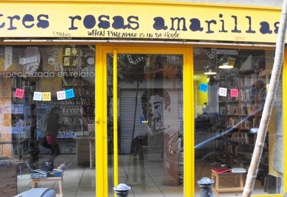 'Tres Rosas Amarillas', la llibreria més bonica del món

