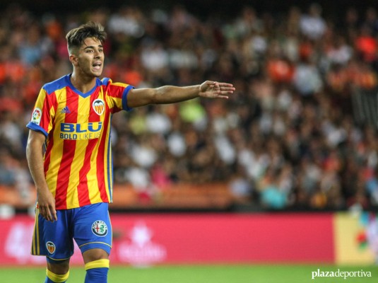 Montoya deja la defensa del Valencia CF en cuadro
