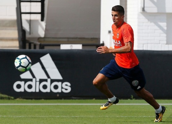 Cancelo ensaya como lateral en la previa ante Las Palmas