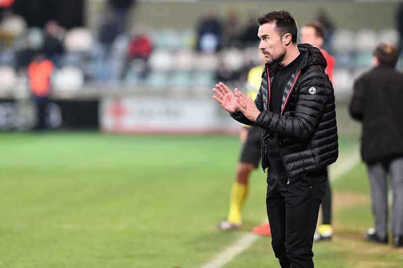 El ex centrocampista albinegro López Garai, nuevo entrenador del Tenerife