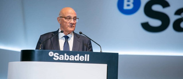 Banco Sabadell coloca una emisión de 207 millones en bonos de parques solares