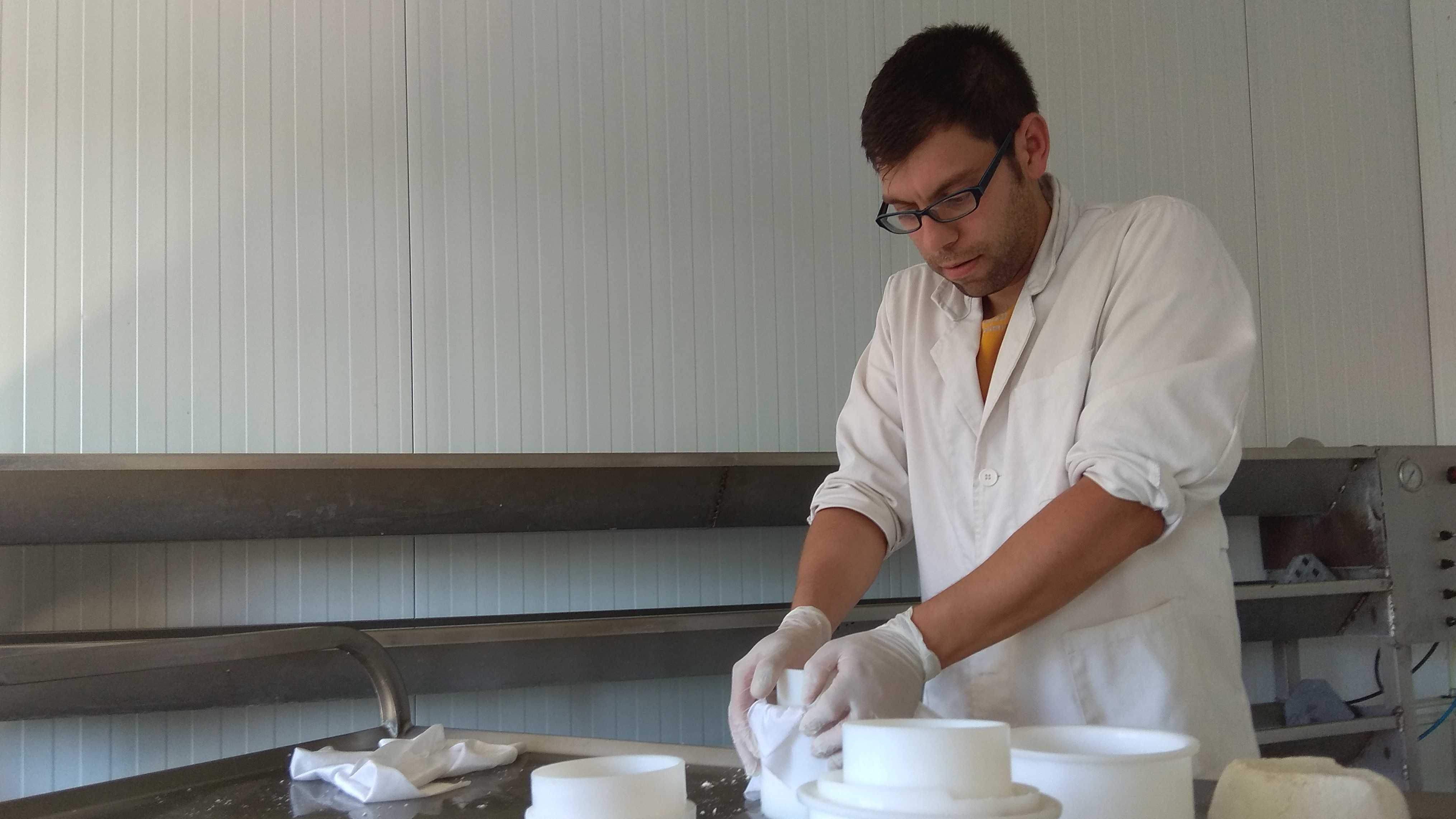La innovación cuaja en la tradición: una nueva forma de producir queso artesanal es posible