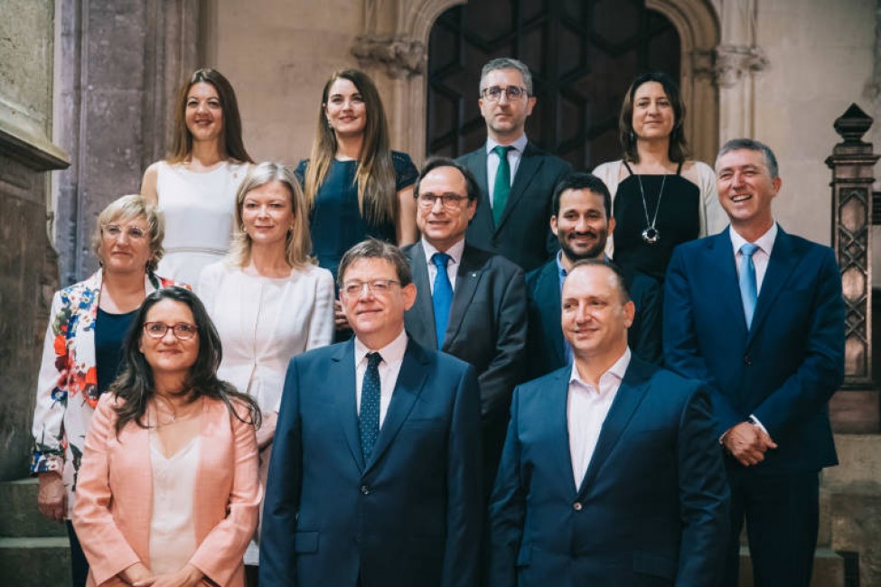 El Consell tras su toma de posesión. Foto: KIKE TABERNER - 