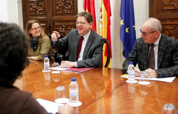 AVA-Asaja pide reunirse con Puig y Mollà para que respalden su manifiesto en defensa de la naranja 