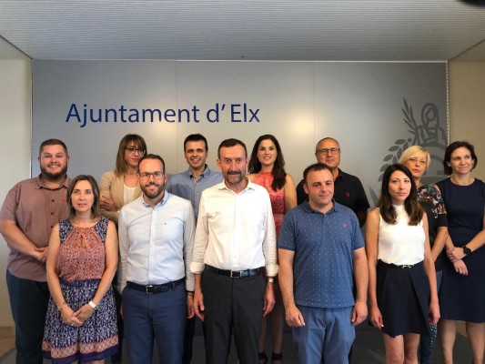 Así es el reparto en Elche: Ana Arabid Urbanismo, Abad Recursos Humanos, Macià Gestión Tributaria