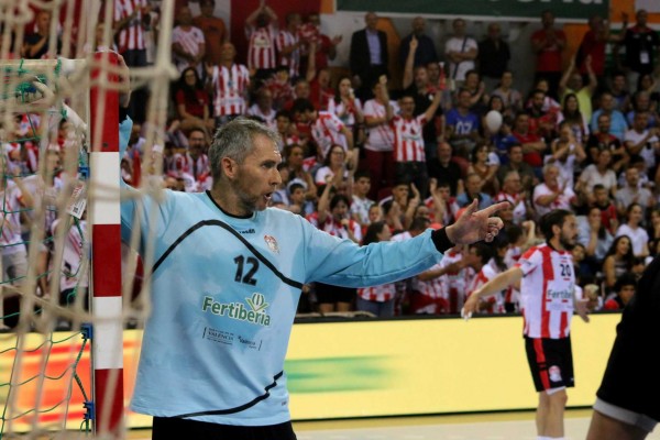 Bruixola jugará una última temporada en el Fertiberia antes de retirarse
