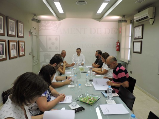 Puig reafirma la alianza entre Generalitat y Dénia para reivindicar el tren de la costa