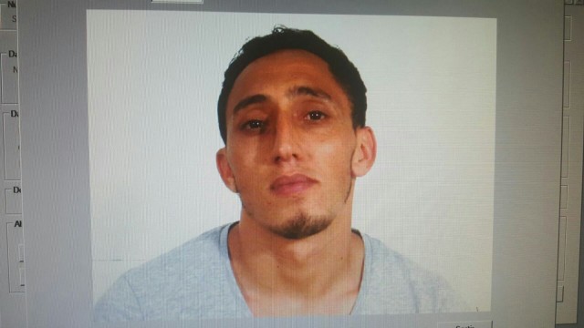 Los Mossos difunden la fotografía de Driss Oukabir, sospechoso del atentado de La Rambla