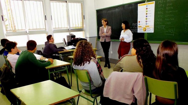 Cajamar forma sobre finanzas y consumo responsable a 900 escolares de la provincia