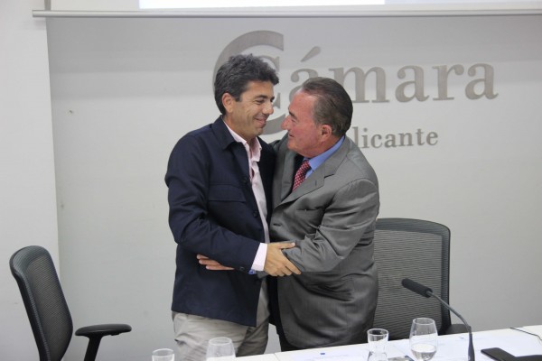 Mazón deja la Cámara con un beneficio de 27.000 euros para irse a presidir la Diputación