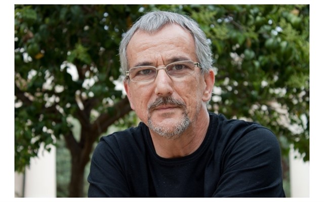 Fallece el poeta Antonio Cabrera