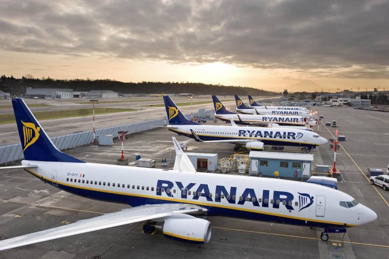 Ryanair deberá indemnizar a varios pasajeros que se quedaron en tierra por huelgas de personal