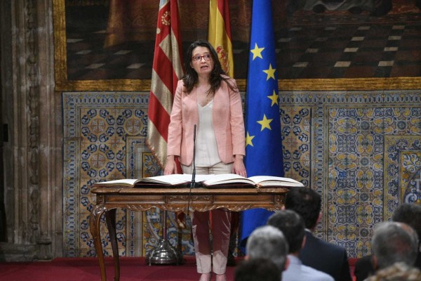 Mónica Oltra: 